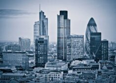 Lessons-from-London-Capital-Finance