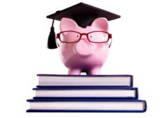 Student fees to rise in England in 2025